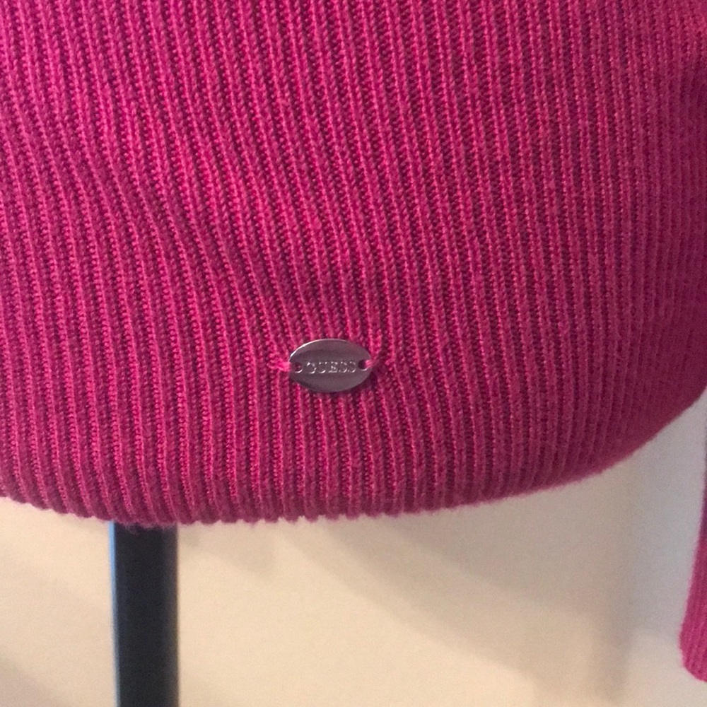💕Guess  Cold shoulder Turtle neck sweater 💕 - Picture 3 of 8